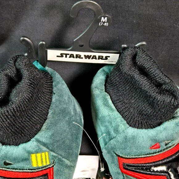 Star Wars Mandalorian Boba Fett Kids Sz 7/8 Slippers Green Red Gripper Shoes - Picture 3 of 6